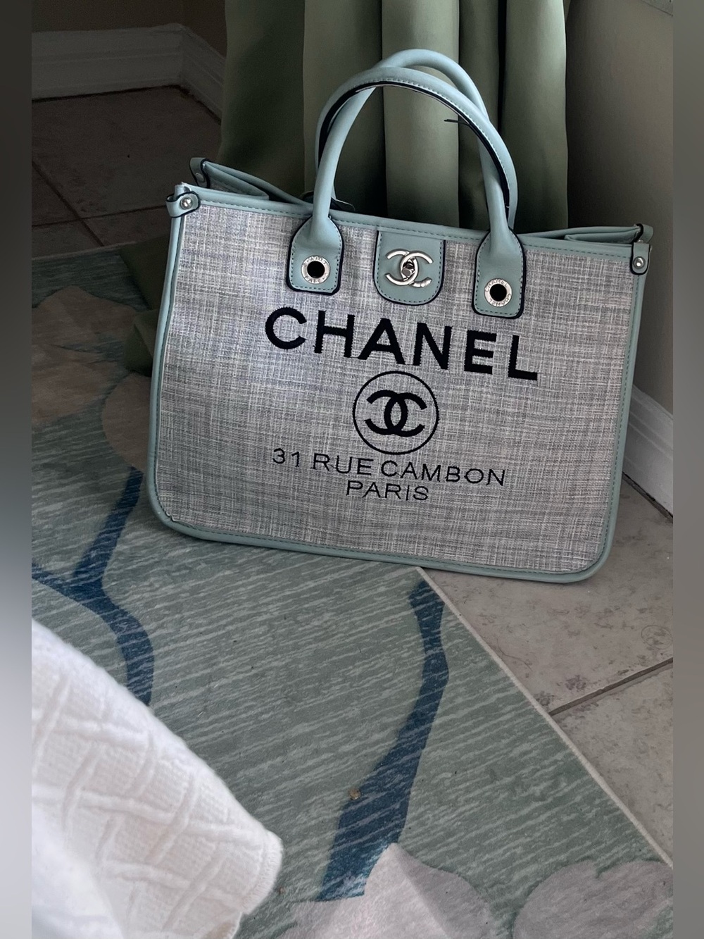 StunningIconic Monogram linen like Canvas Tote in gorgeous sea/sage green 🌊🐠